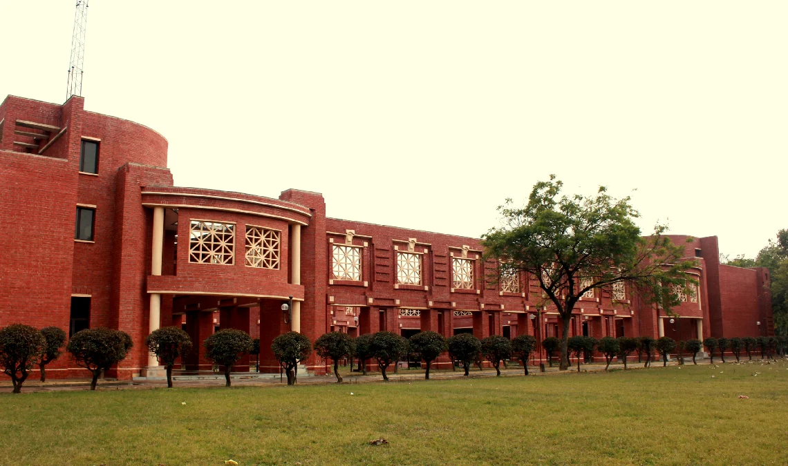 2025 में IIM and AI मिलकर बदलेंगे गांवों की तस्वीर