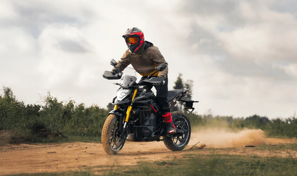 विश्व की पहली रडार टेक्नोलॉजी से लैस इलेक्ट्रिक बाइक Ultraviolette X47 Crossover